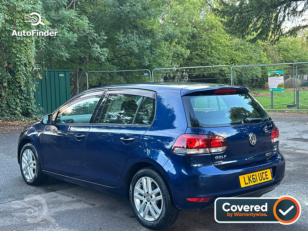 
								Volkswagen Golf full									