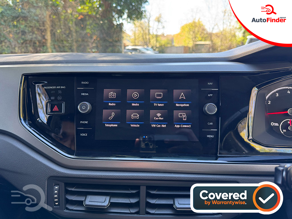 
								Volkswagen Polo TSI Highline full									