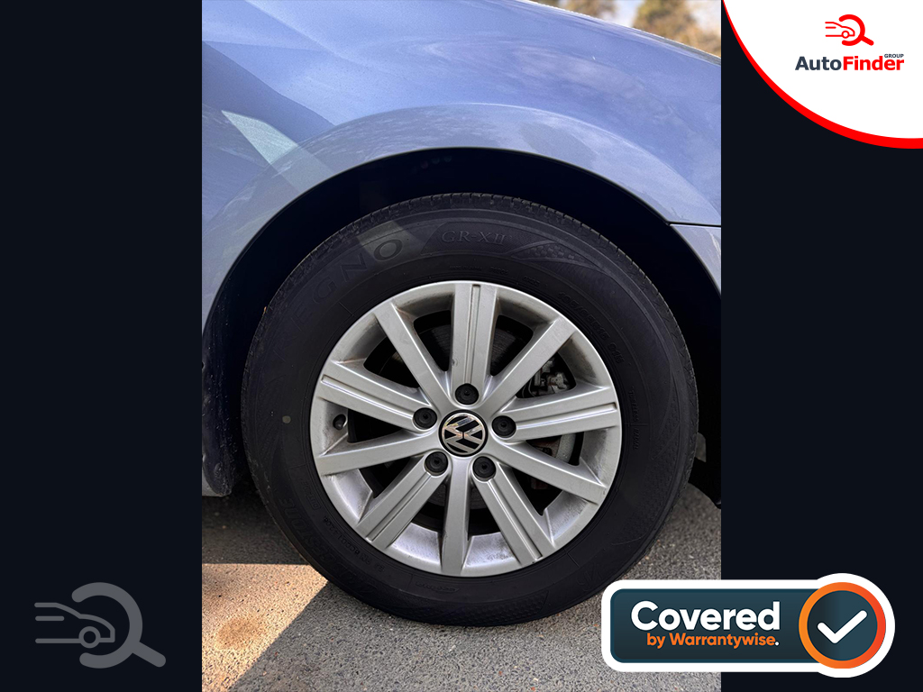 
								Volkswagen Golf full									