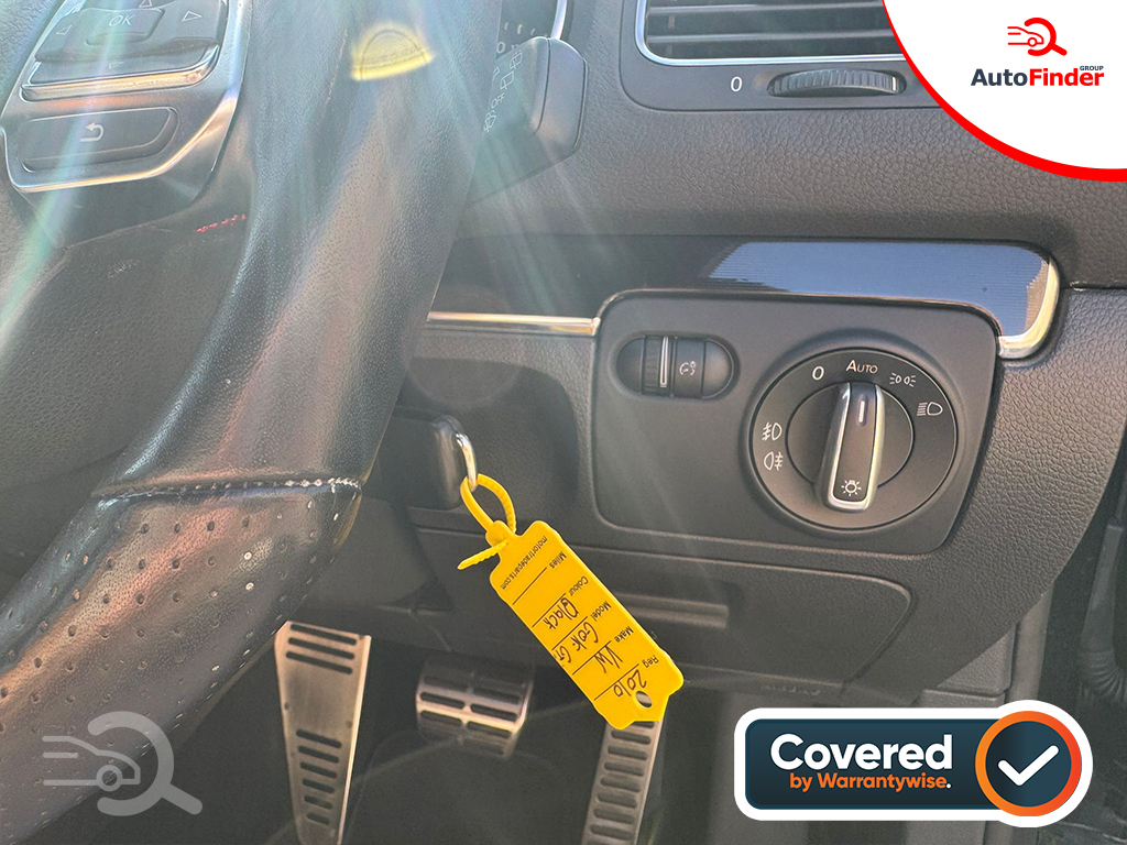 
								Volkswagen Golf GTI full									