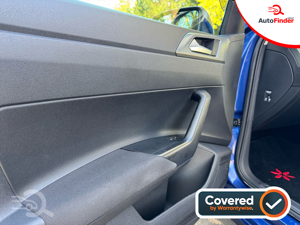 
								Volkswagen Polo TSI Highline full									