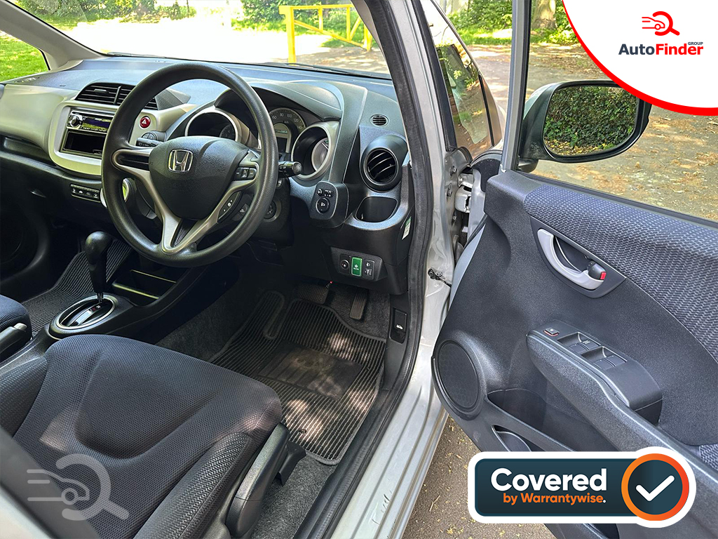 
								Honda Jazz Hybrid full									