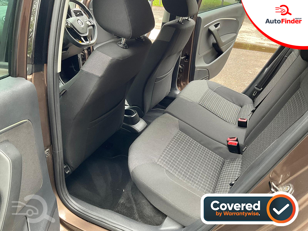 
								Volkswagen Polo full									