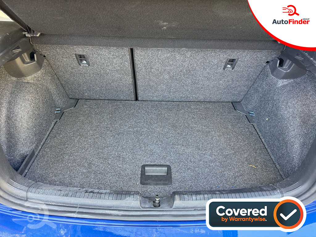 
								Volkswagen Polo TSI Highline full									