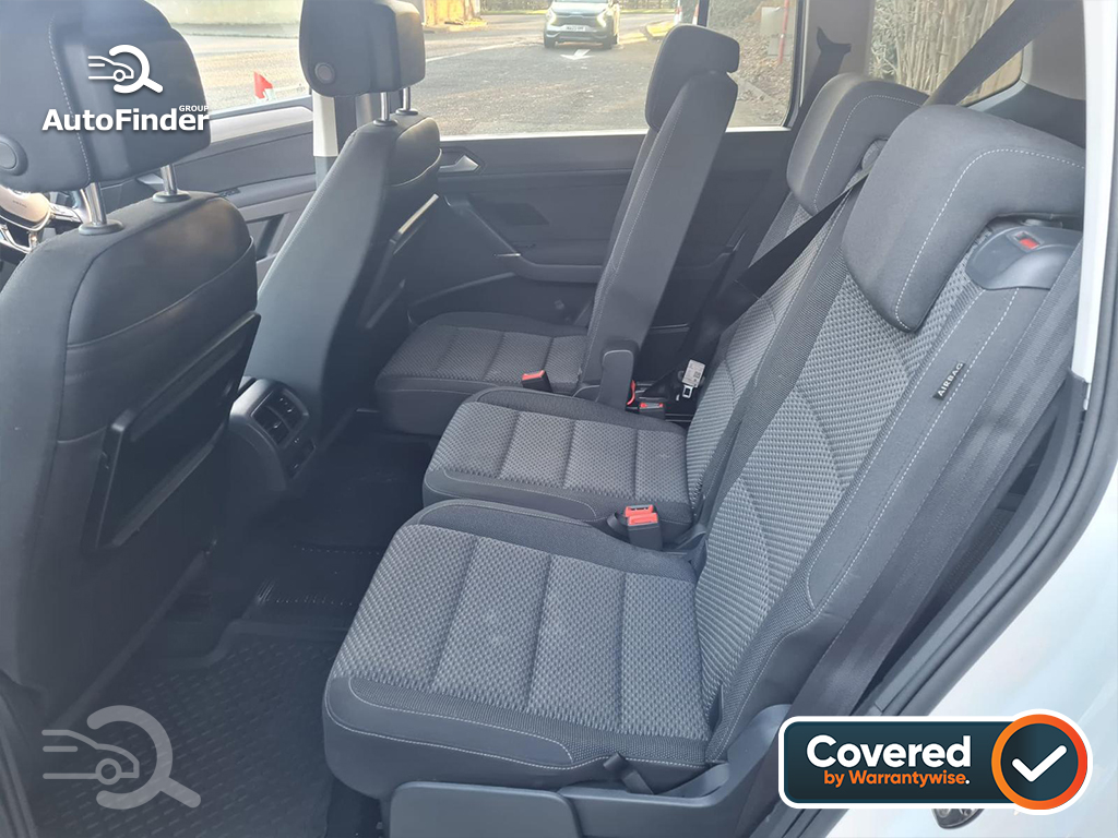 
								Volkswagen Touran full									