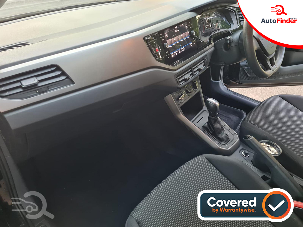 
								Volkswagen Polo full									