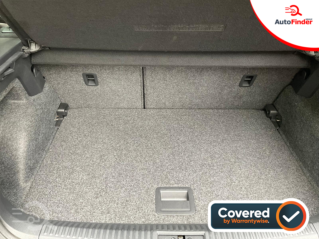 
								Volkswagen Polo full									