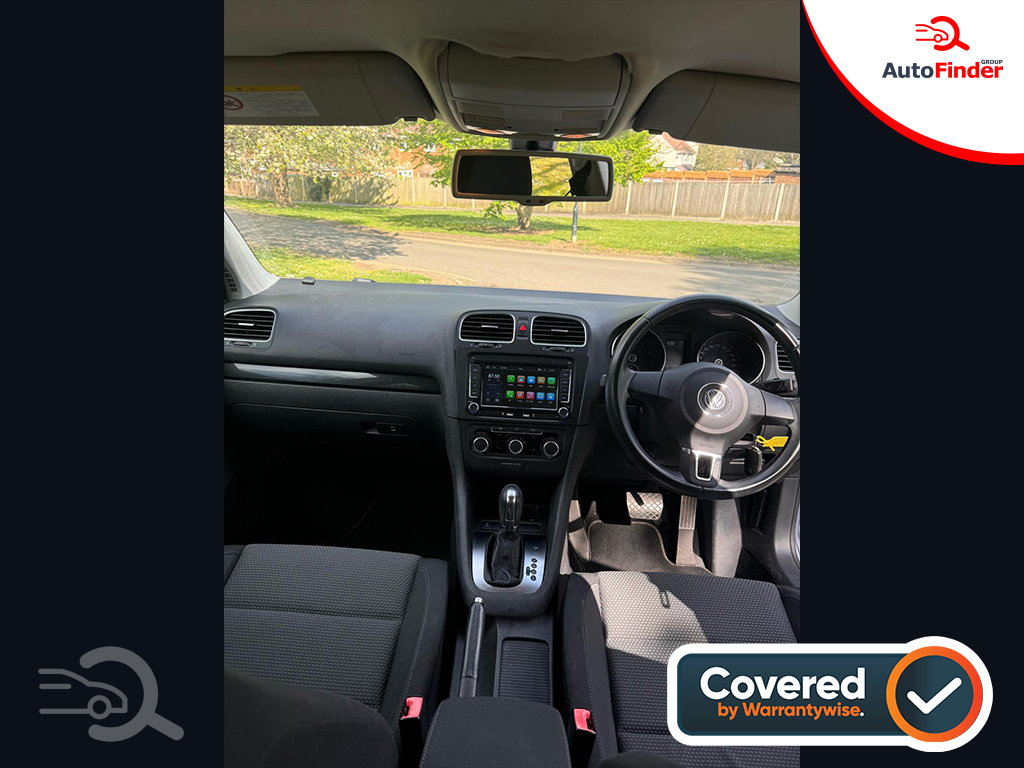 
								Volkswagen Golf full									