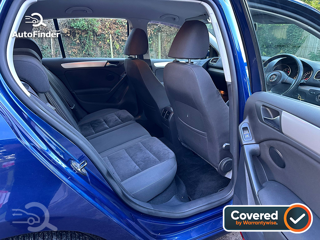 
								Volkswagen Golf full									