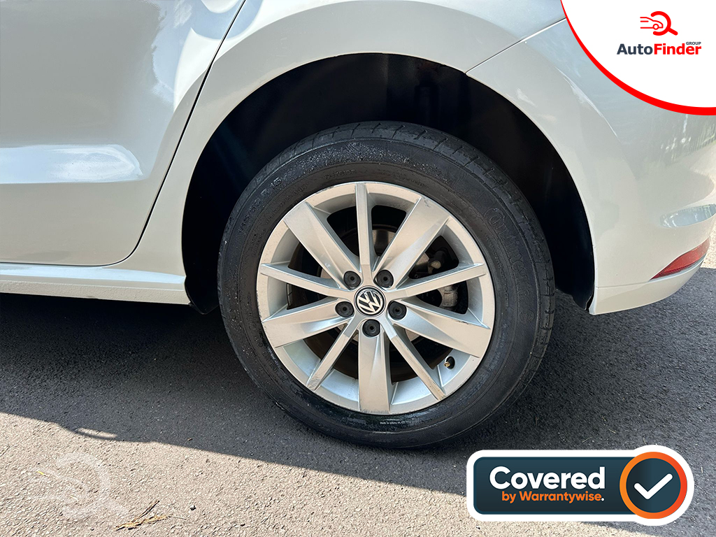 
								Volkswagen Polo full									