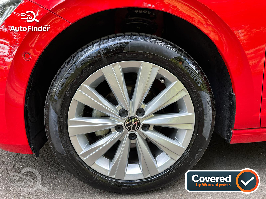 
								Volkswagen Polo full									