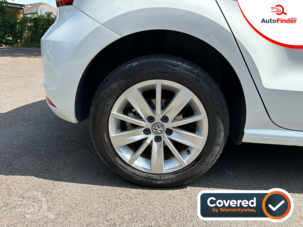 
								Volkswagen Polo full									