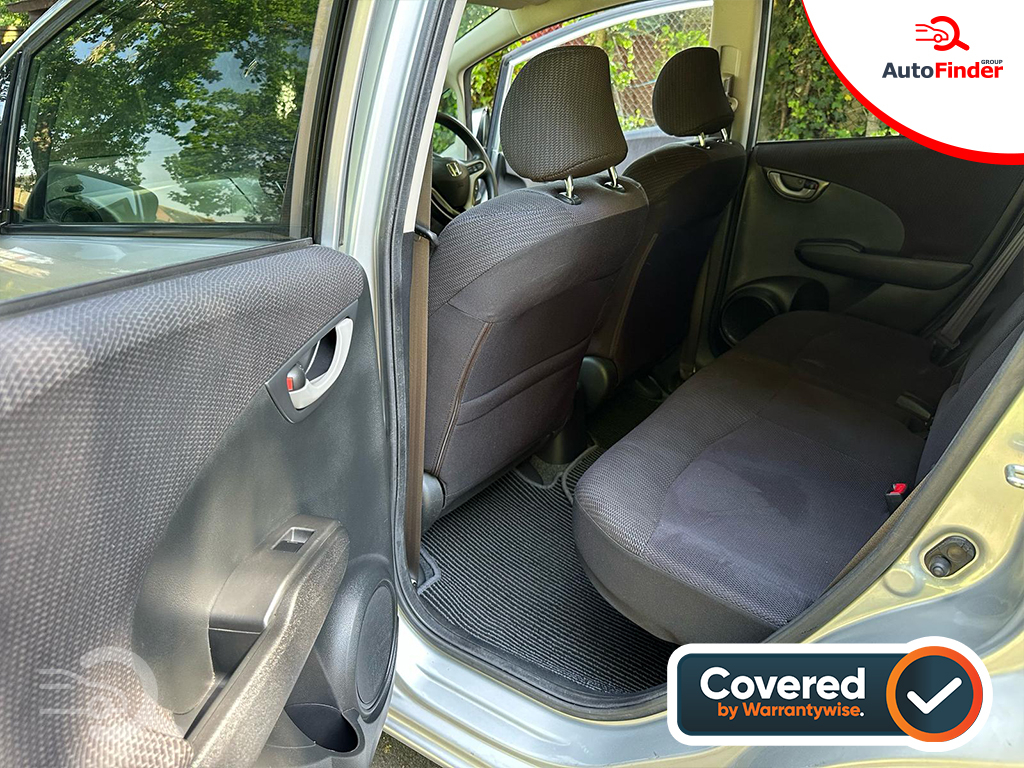 
								Honda Jazz Hybrid full									