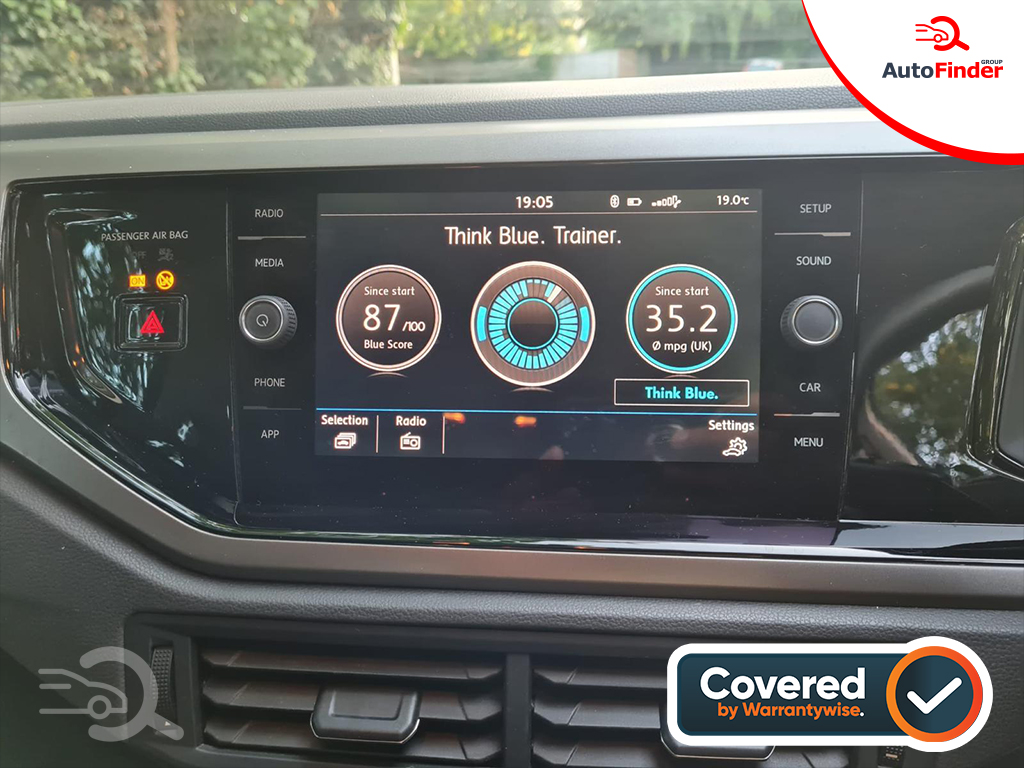 
								Volkswagen Polo full									