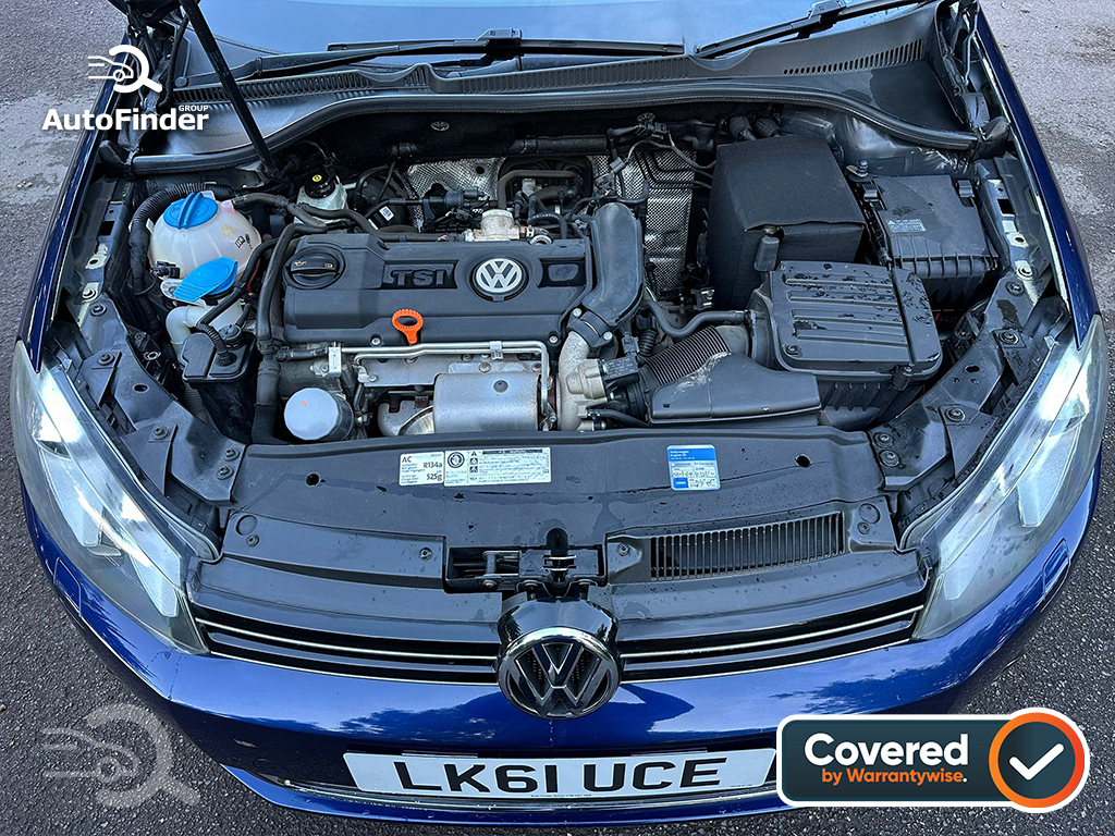 
								Volkswagen Golf full									