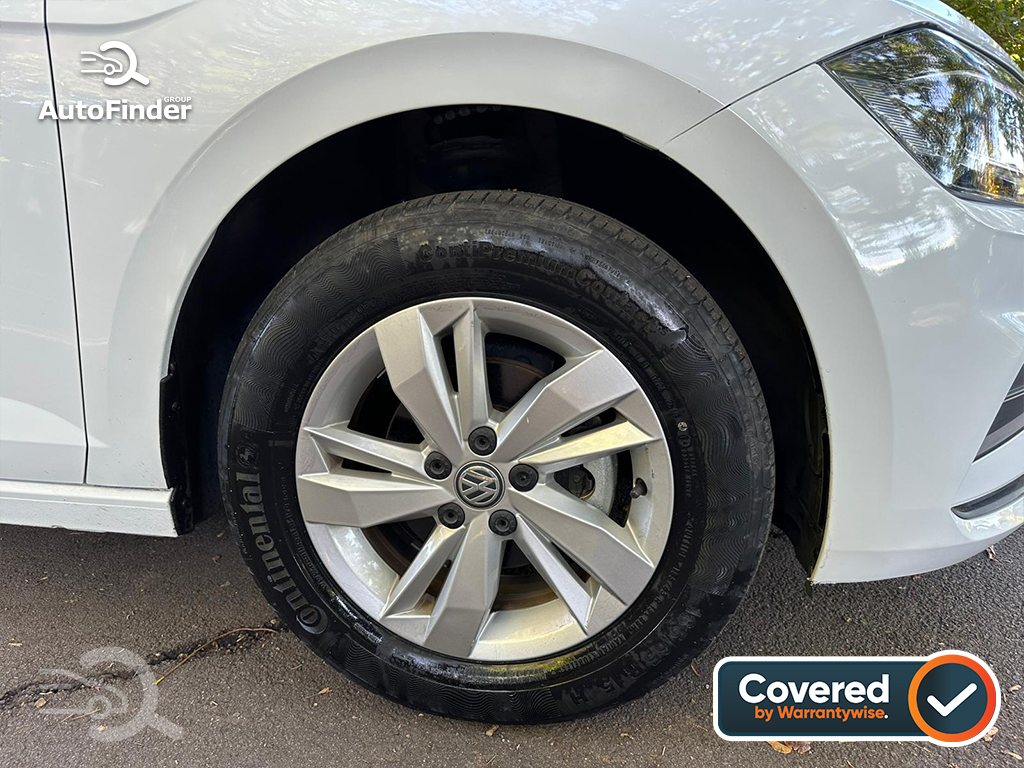 
								Volkswagen Polo full									