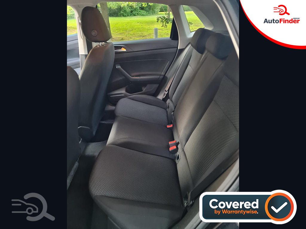 
								Volkswagen Polo full									