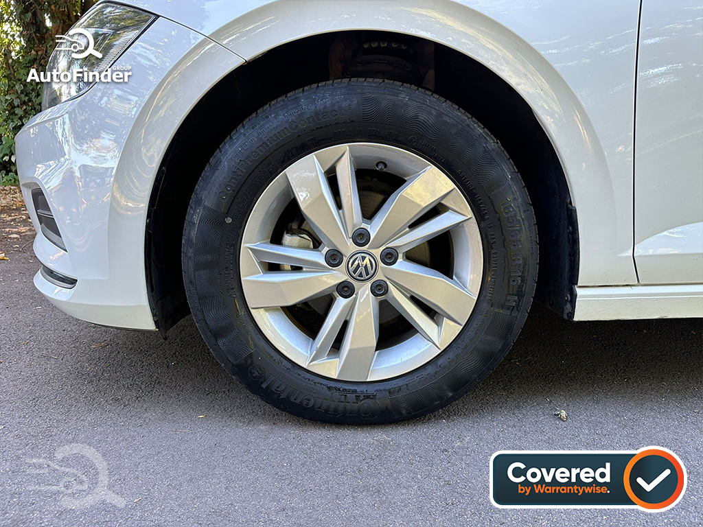 
								Volkswagen Polo full									