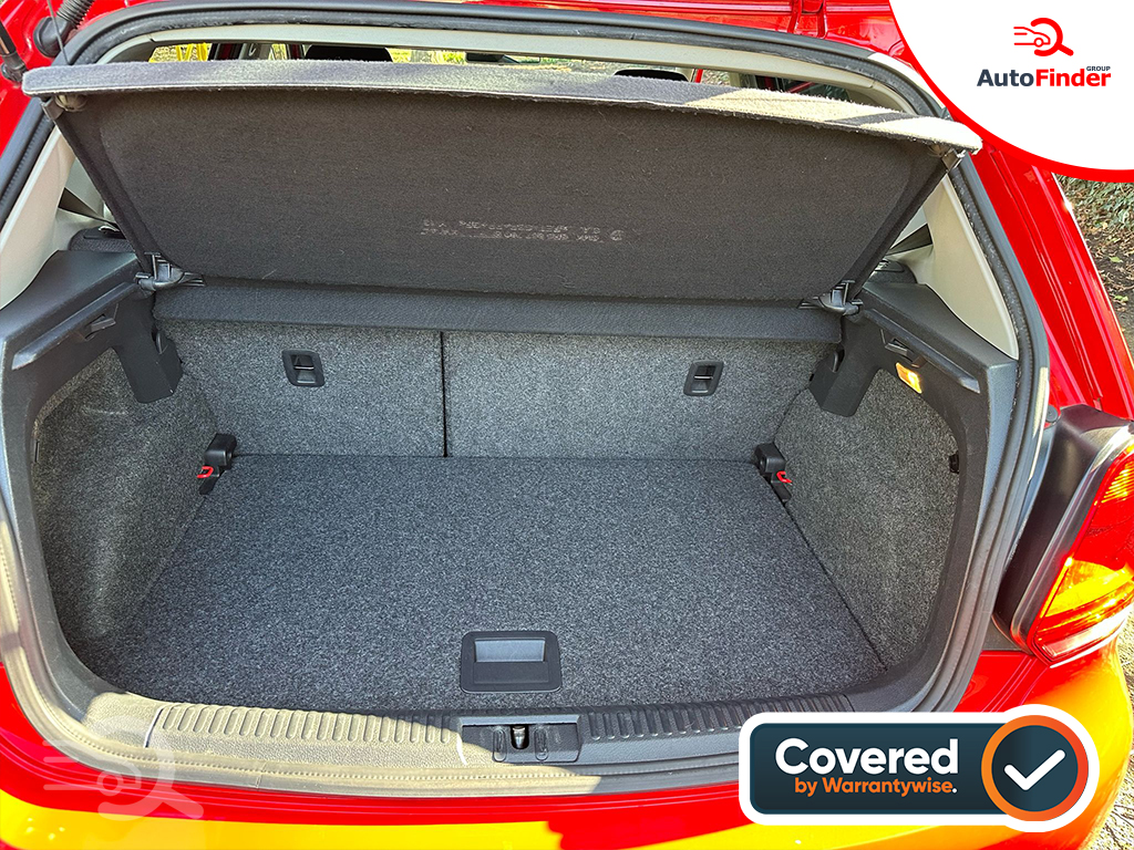 
								Volkswagen Polo full									