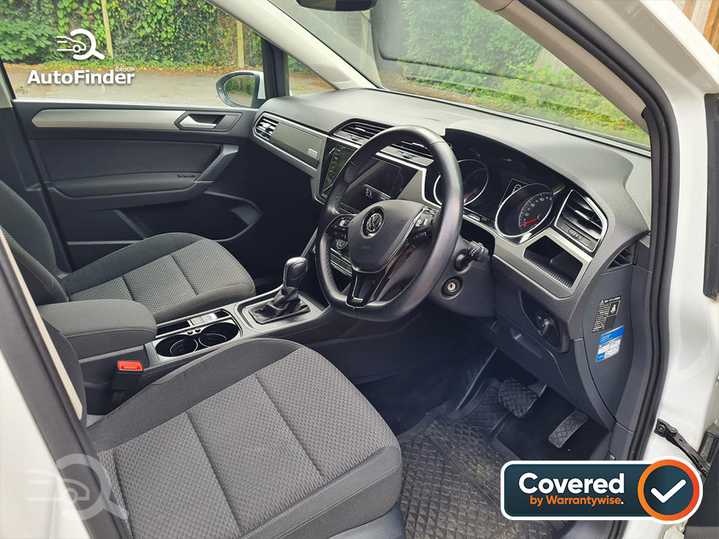 
								Volkswagen Touran full									