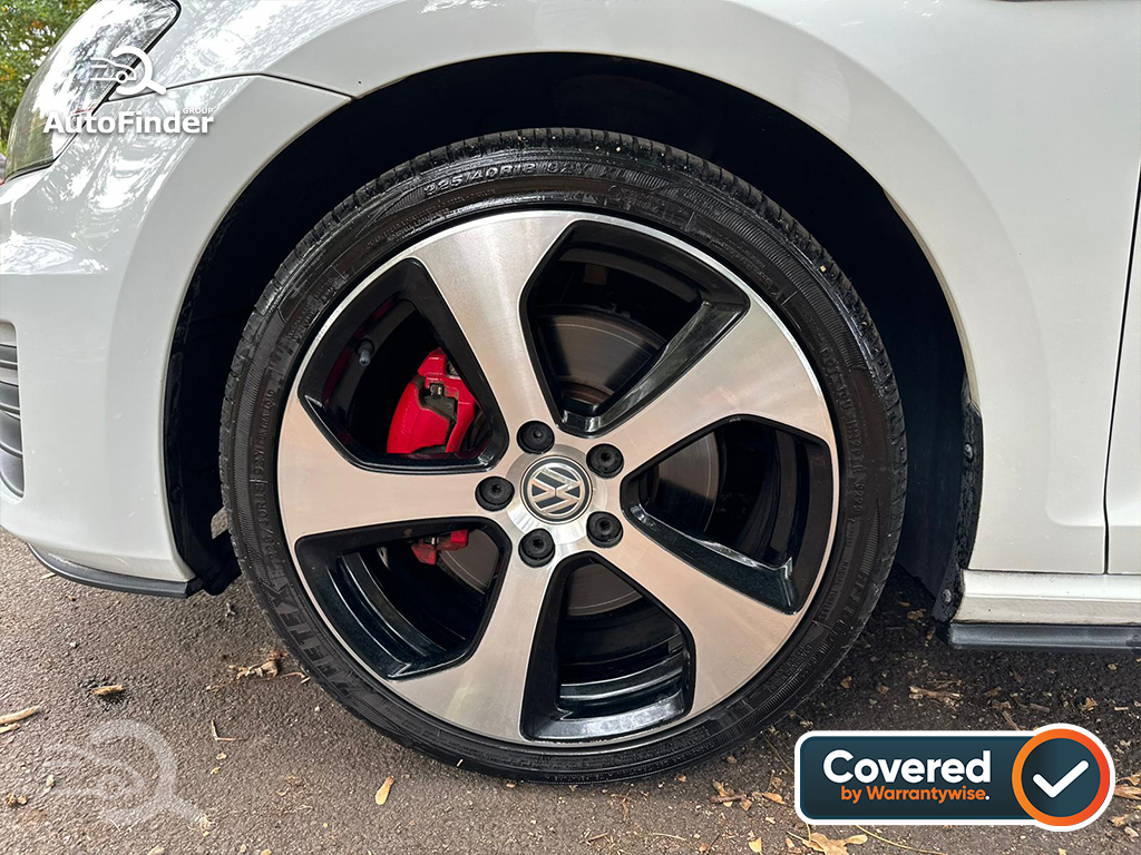 Volkswagen Golf GTI