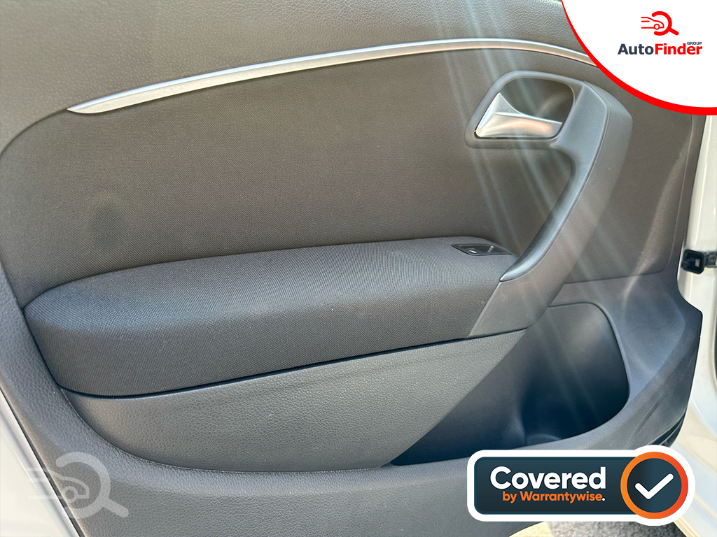 
								Volkswagen Polo full									