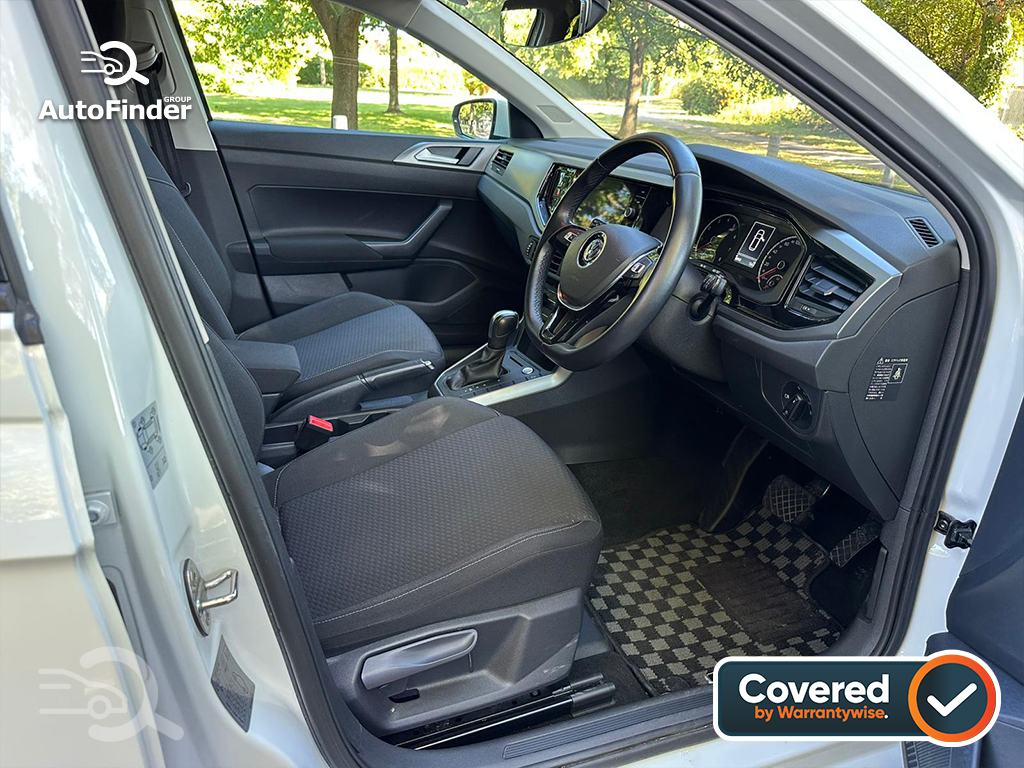 
								Volkswagen Polo full									