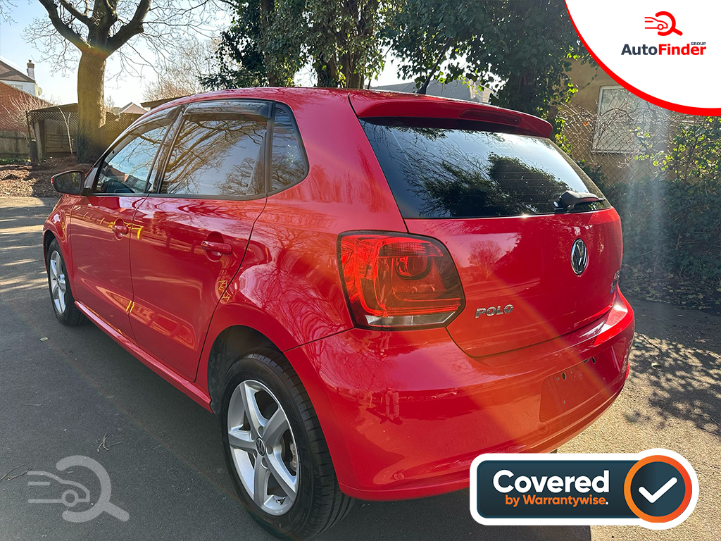 
								Volkswagen Polo full									