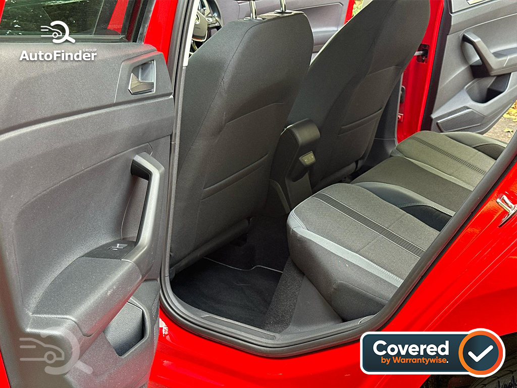 
								Volkswagen Polo full									