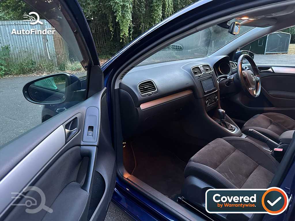 
								Volkswagen Golf full									