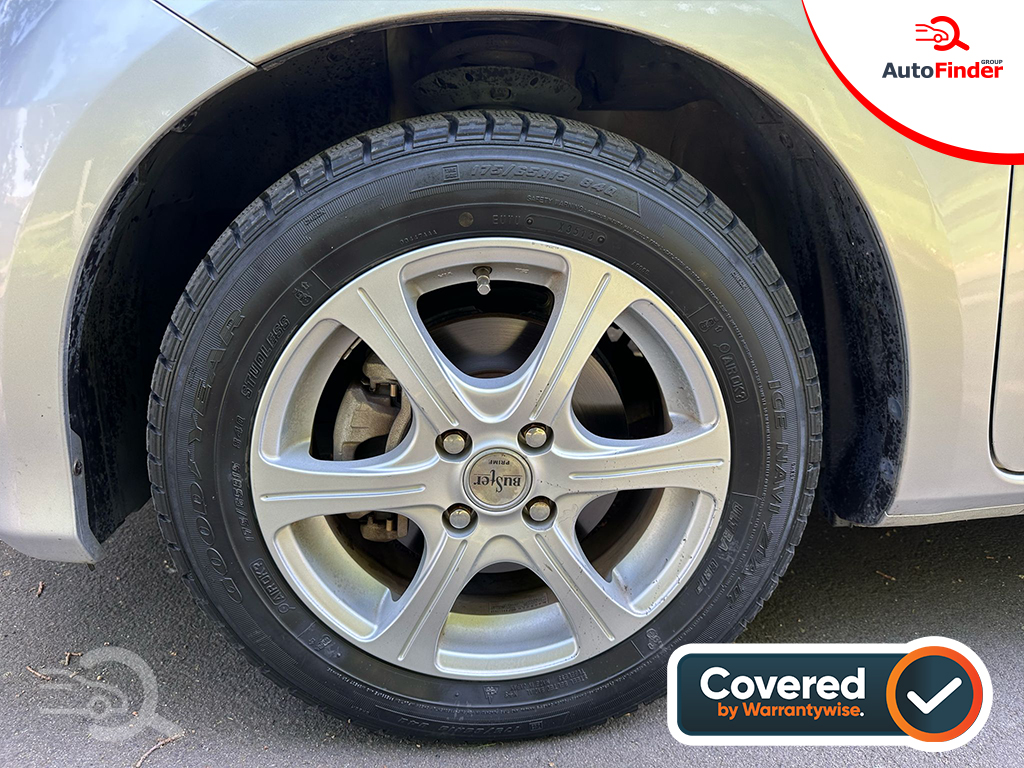 
								Honda Jazz Hybrid full									