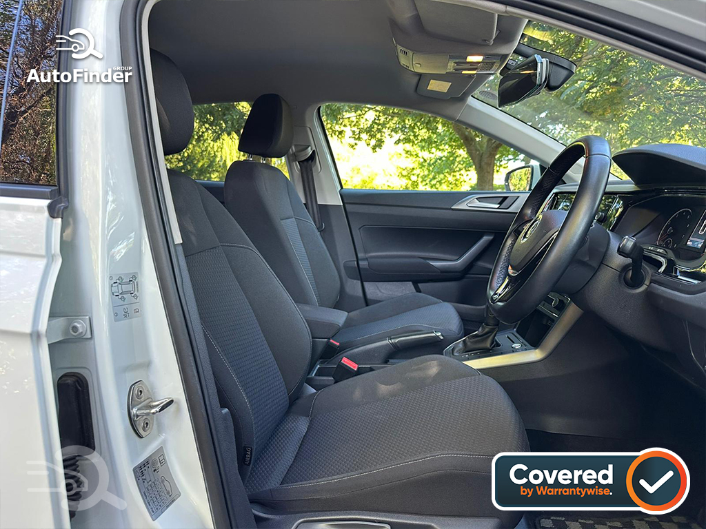 
								Volkswagen Polo full									