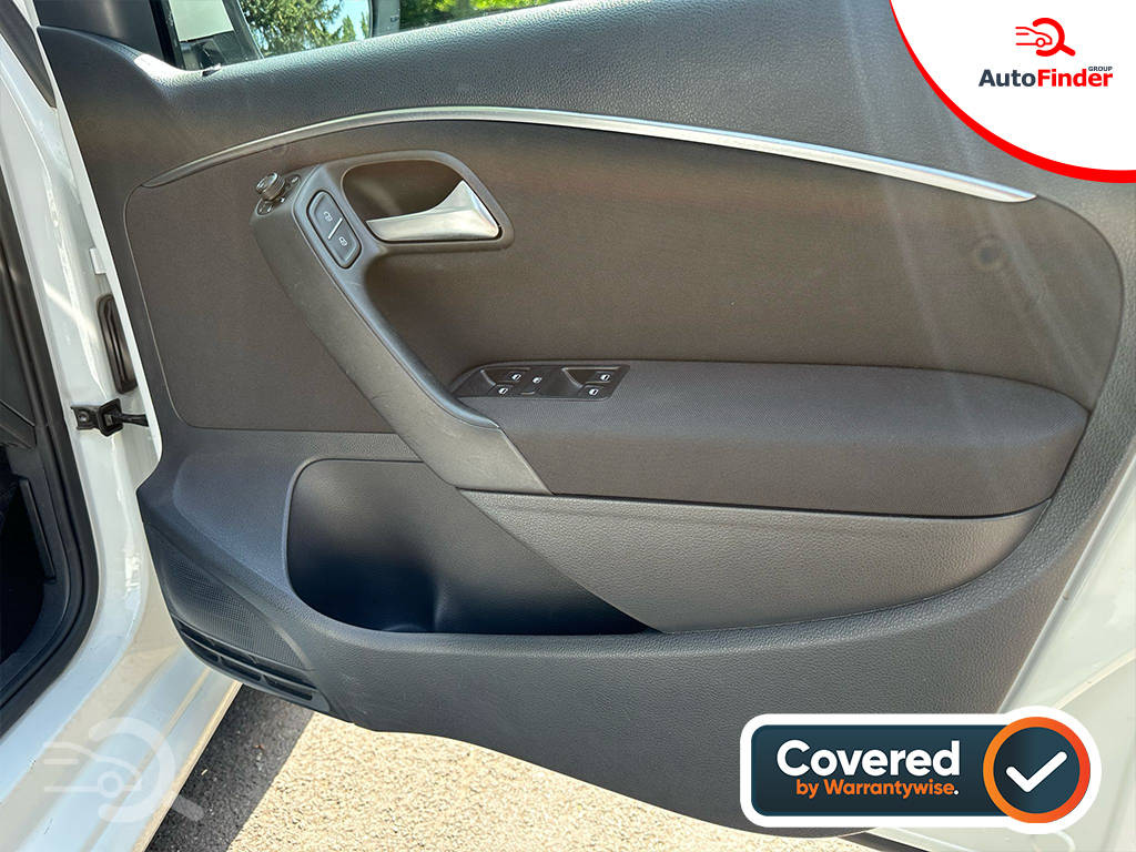 
								Volkswagen Polo full									