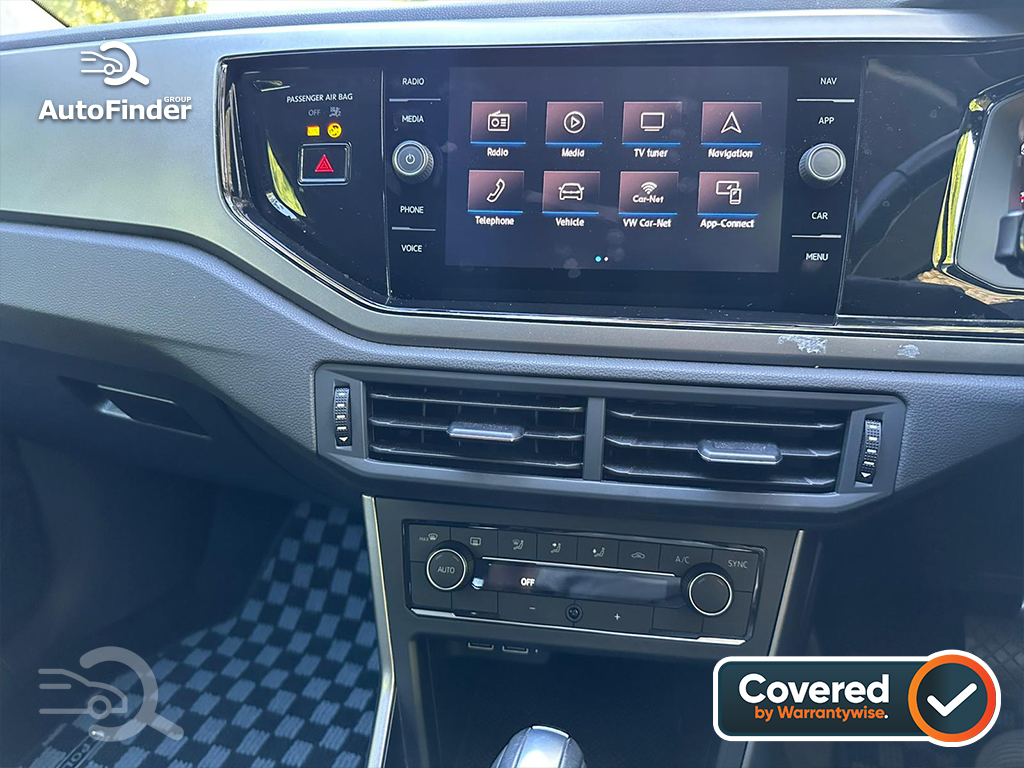 
								Volkswagen Polo full									