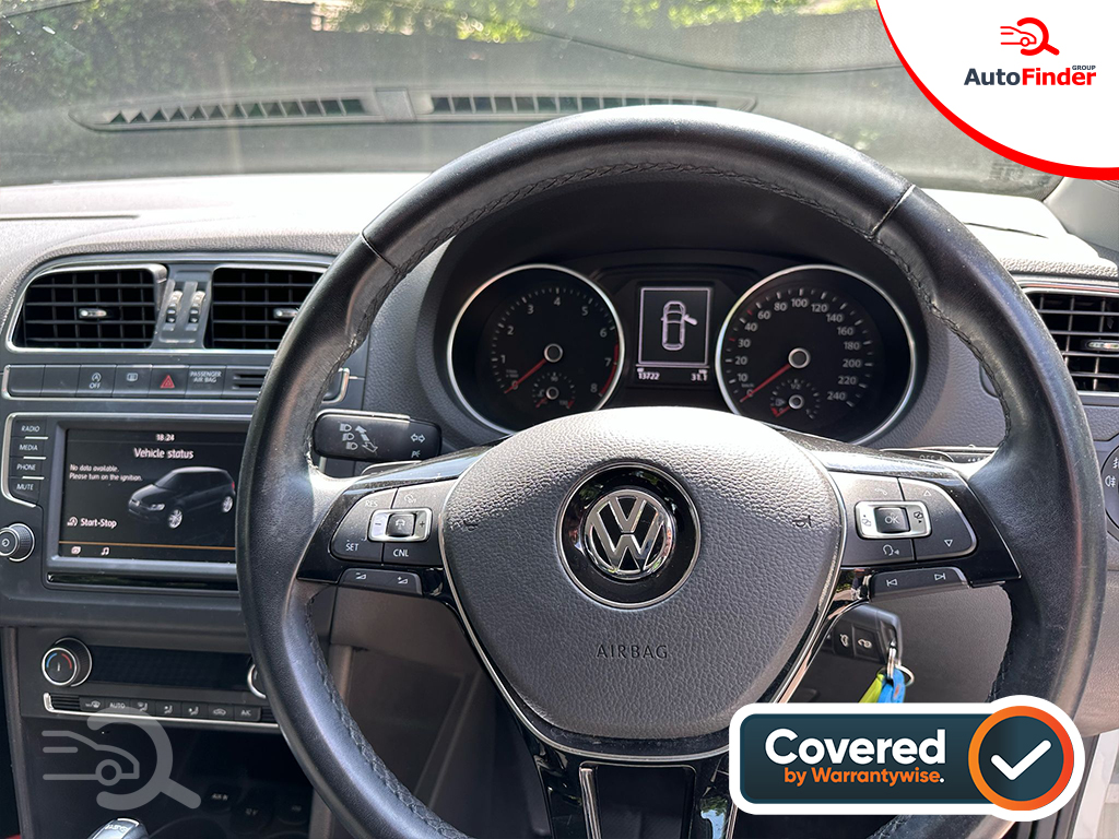 
								Volkswagen Polo full									