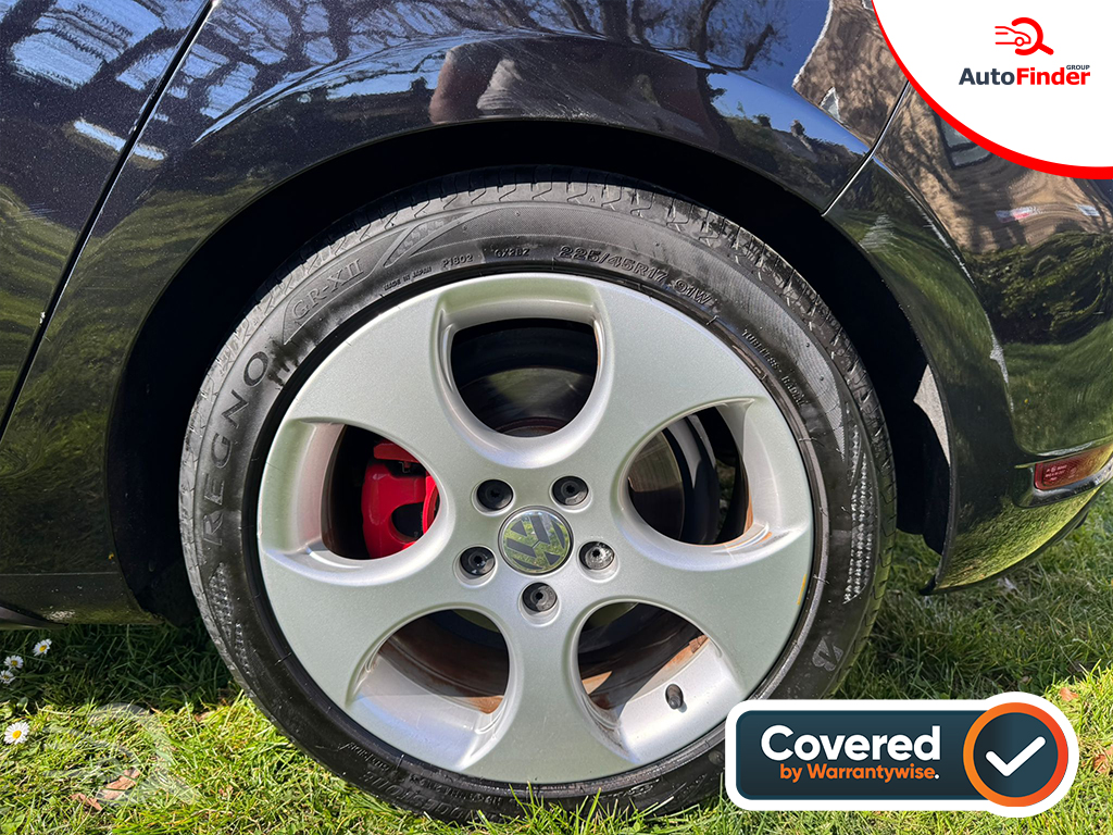 
								Volkswagen Golf GTI full									