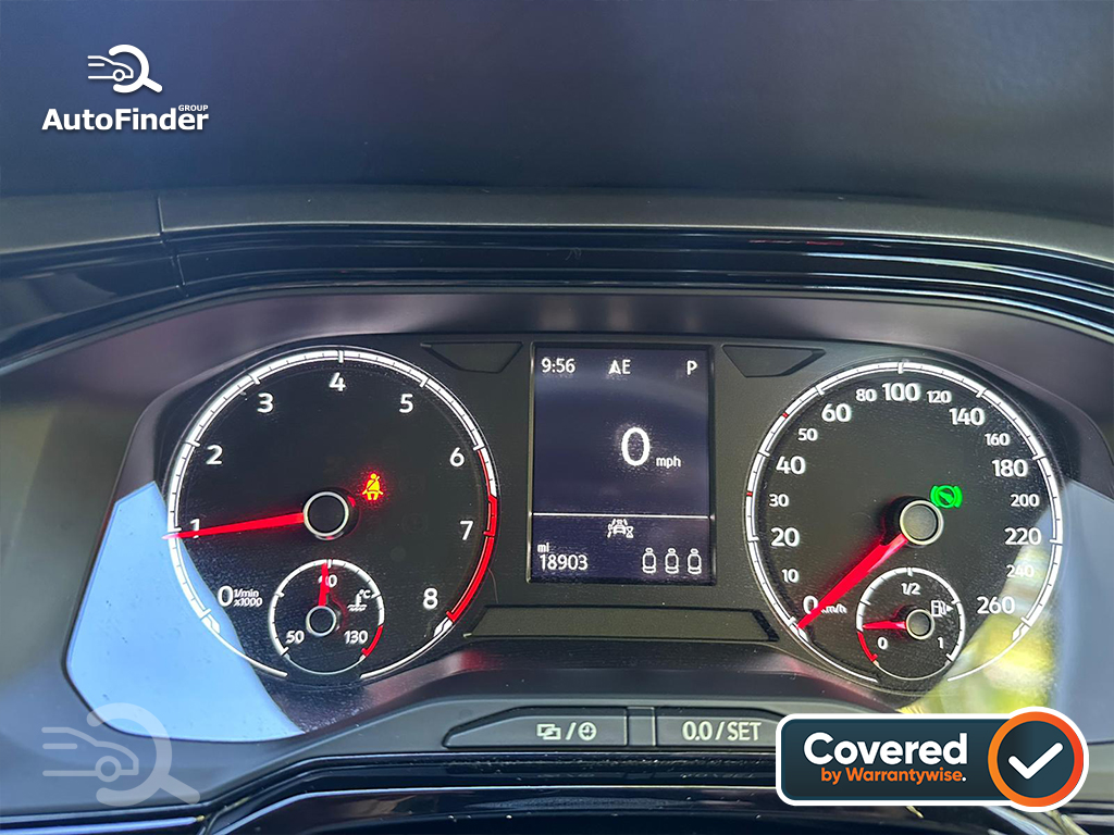 
								Volkswagen Polo full									