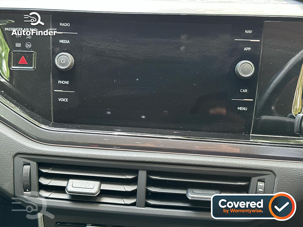 
								Volkswagen Polo full									