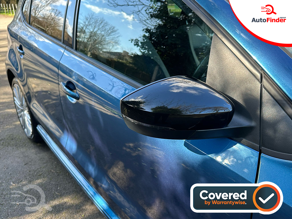 
								Volkswagen Polo full									