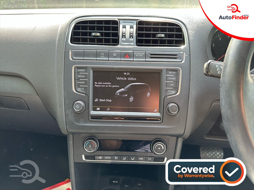 
								Volkswagen Polo full									