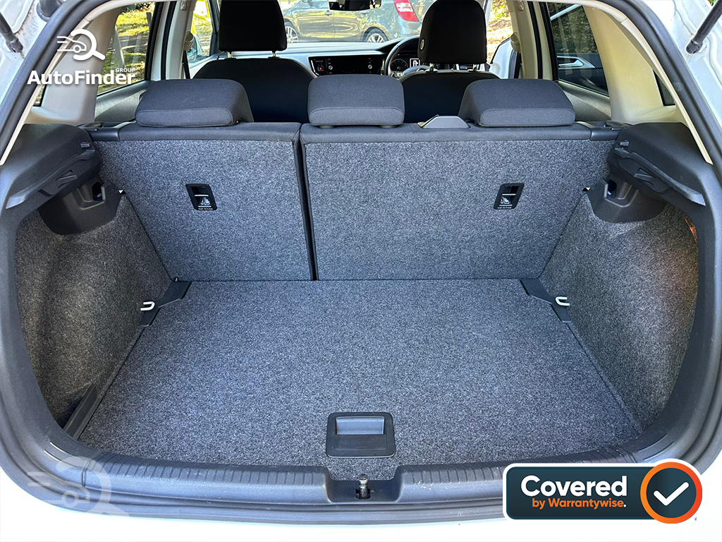 
								Volkswagen Polo full									