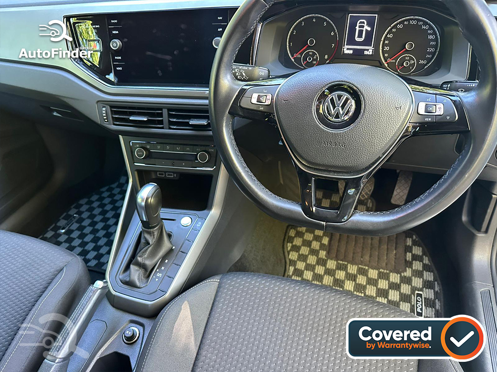 
								Volkswagen Polo full									