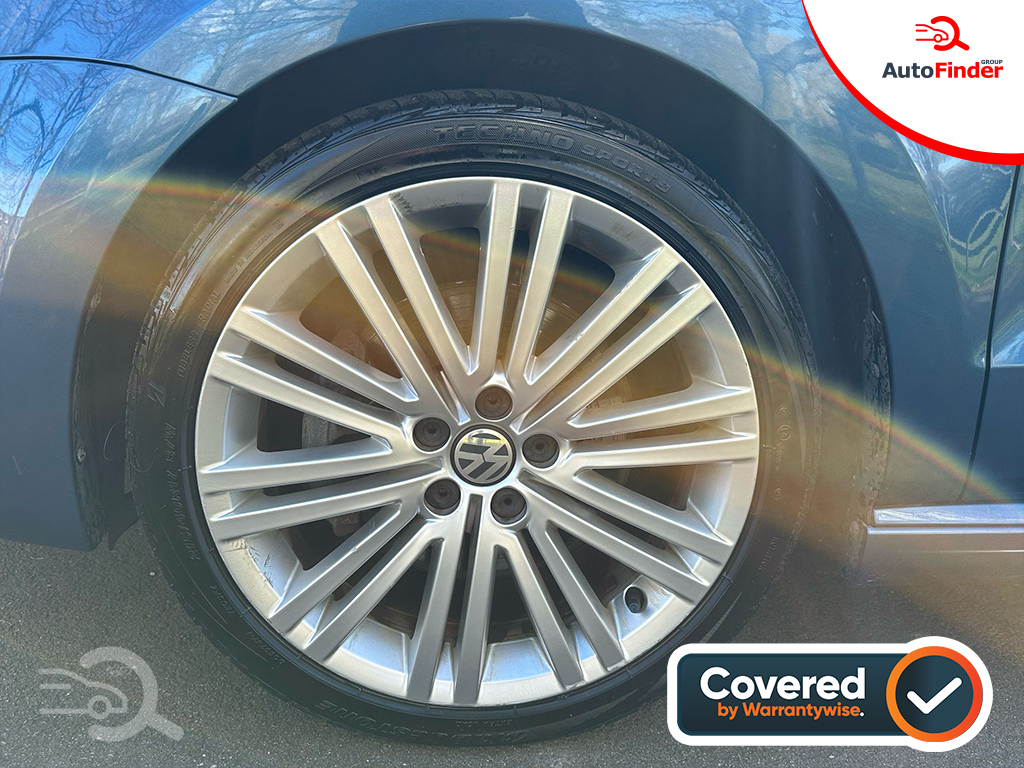 
								Volkswagen Polo full									