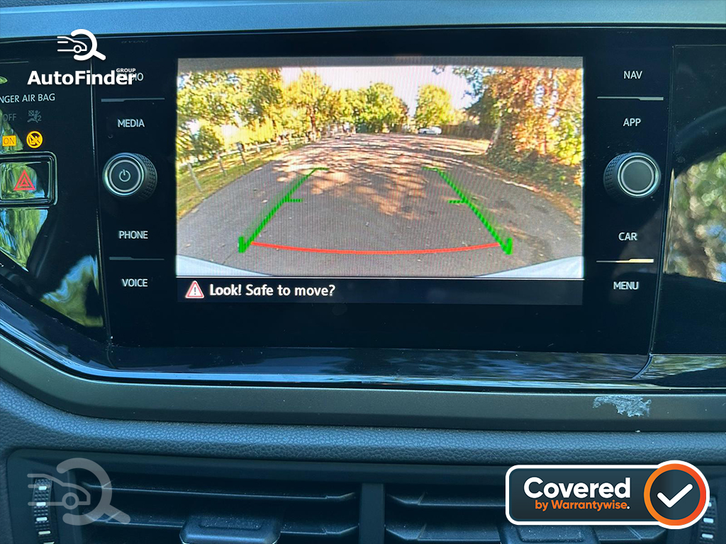 
								Volkswagen Polo full									