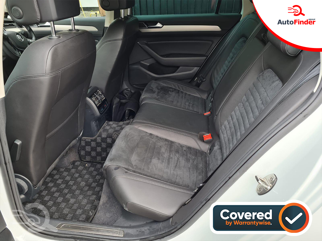 
								Volkswagen Passat Estate full									