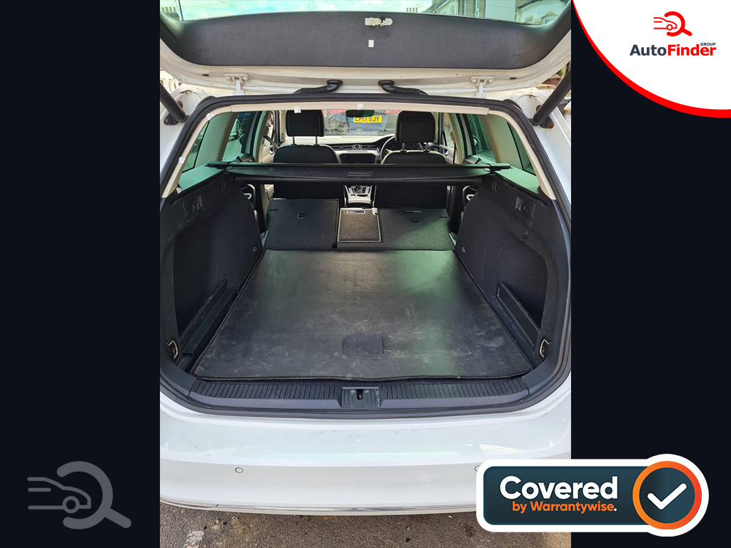 
								Volkswagen Passat Estate full									