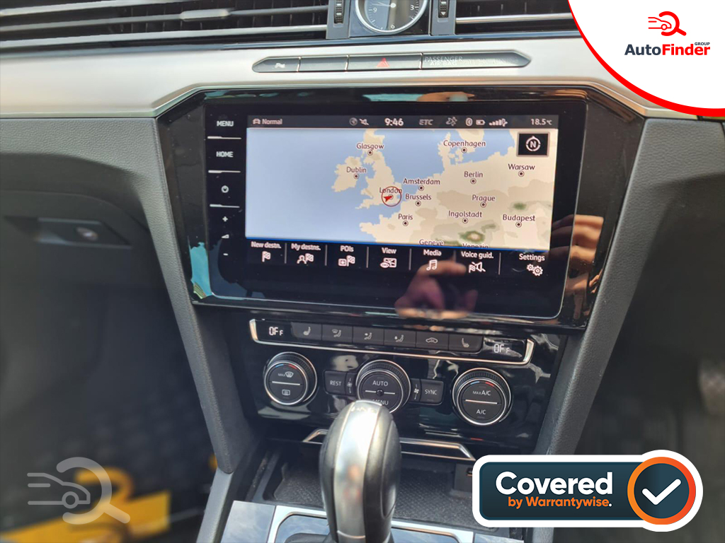 
								Volkswagen Passat Estate full									