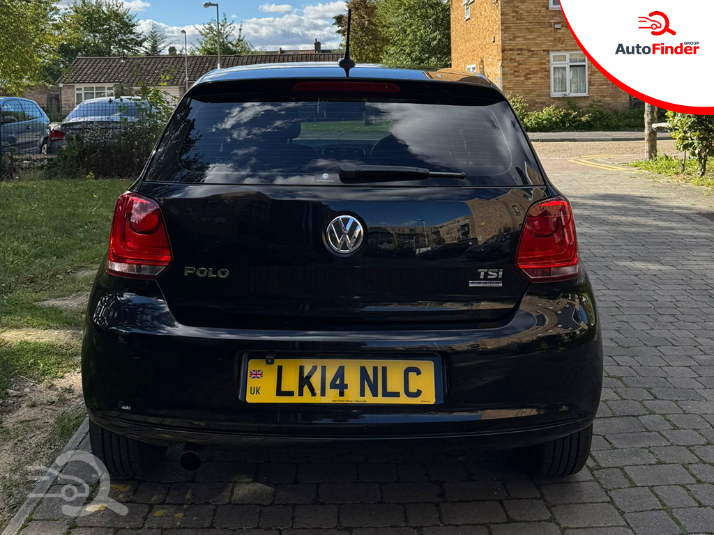 
								Volkswagen Polo full									