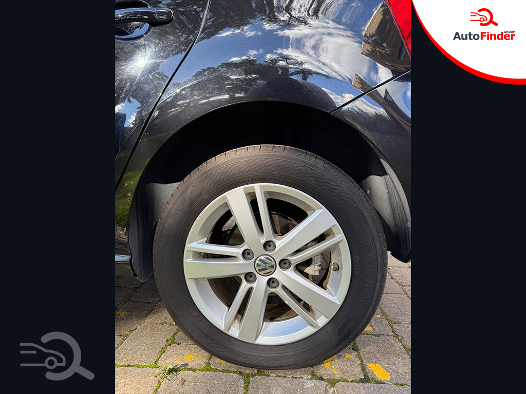 
								Volkswagen Polo full									