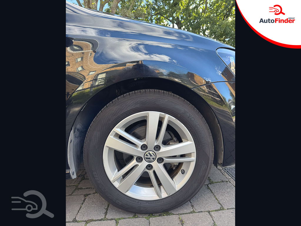 
								Volkswagen Polo full									